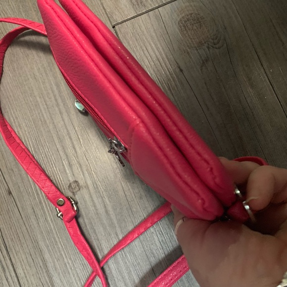 ABC PINK TRAVEL WALLET NWOT - Picture 3 of 6